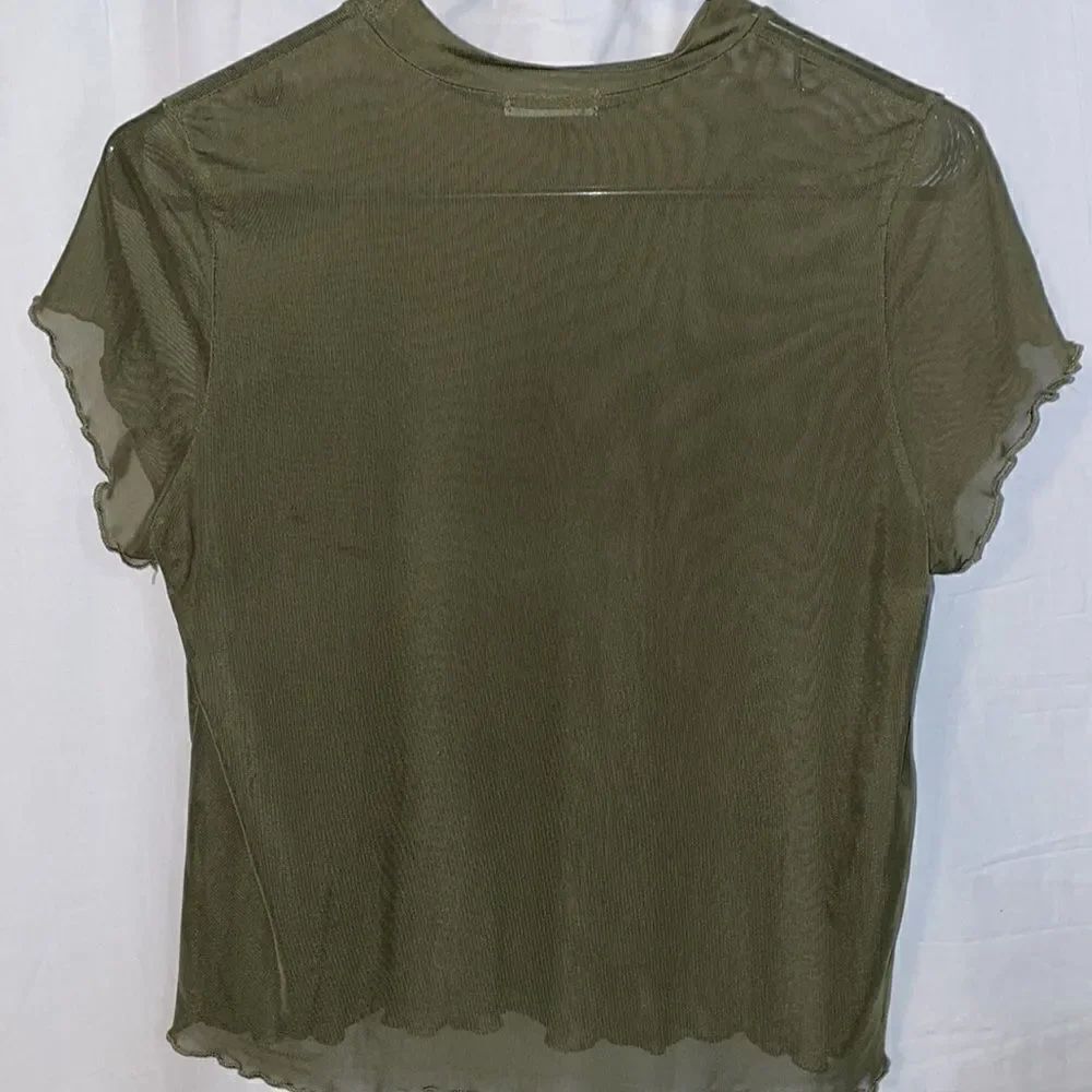 Tiny willow crop top - Picture 4 of 7